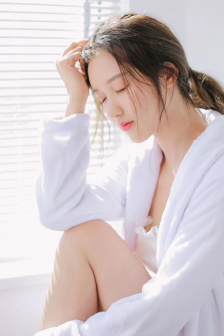 女人被男人吃奶到高潮